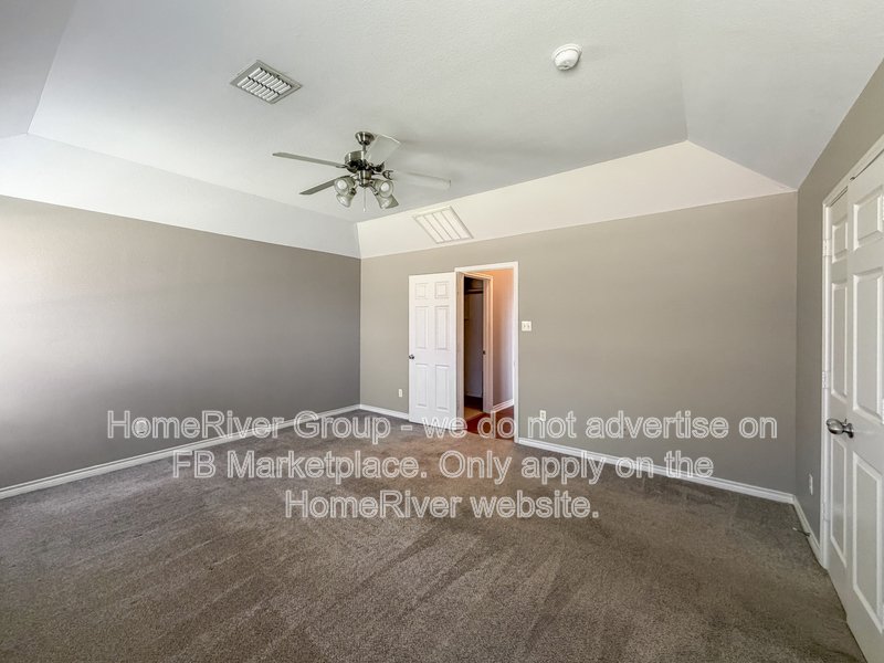 313 Charleston Dr property image