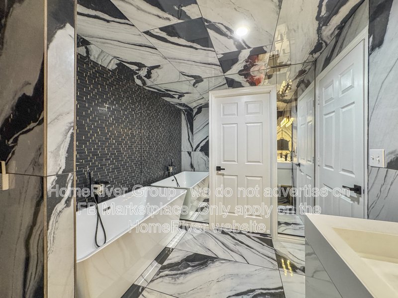 Designer Finishes | Stainless Steel | Pet Friendly. property image