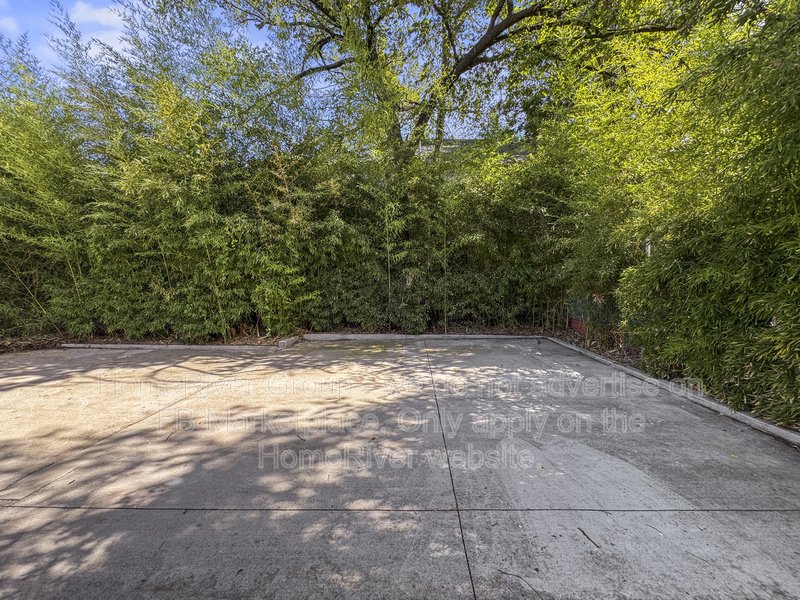 Designer Finishes | Stainless Steel | Pet Friendly. property image