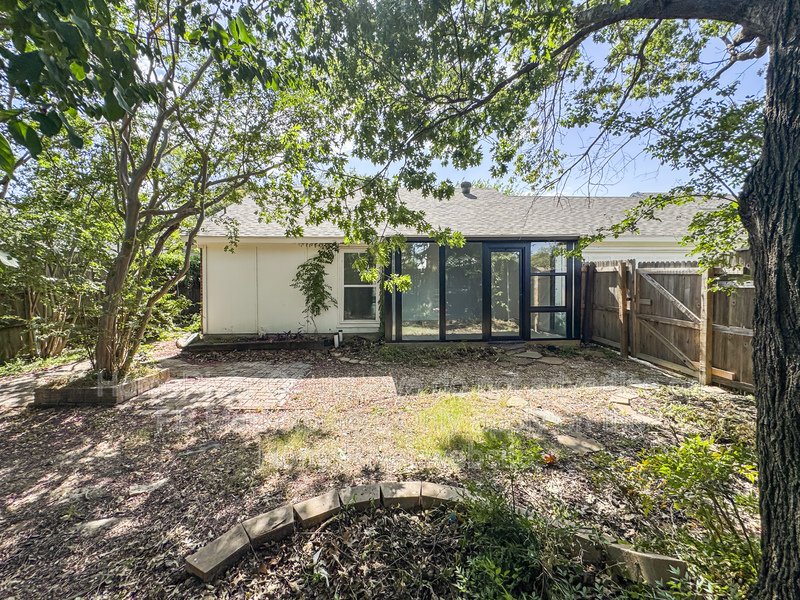 Available Now! | Pet Friendly | Fridge Included property image