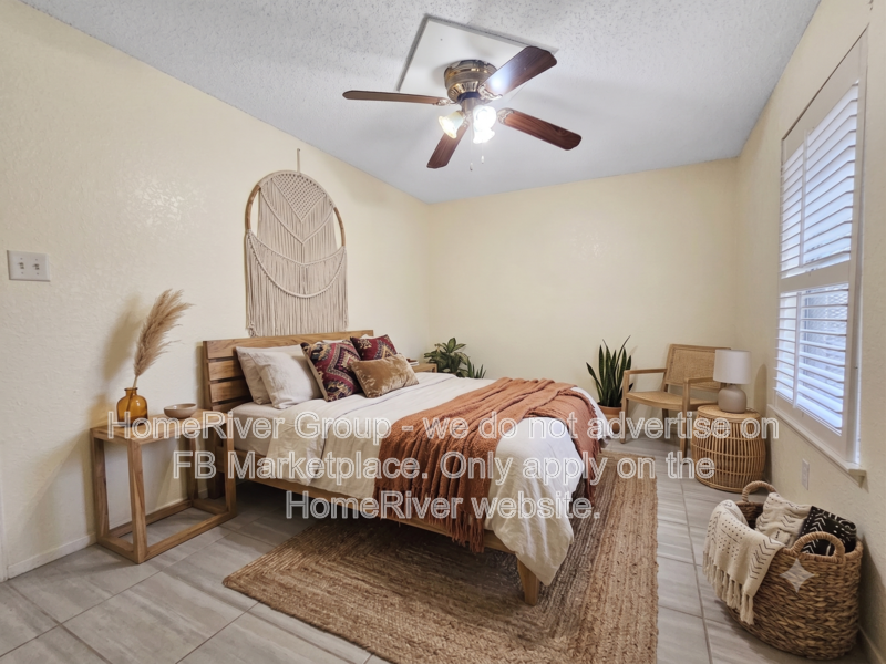 Cozy 2BR Duplex | FRIDGE | No Carpet. property image