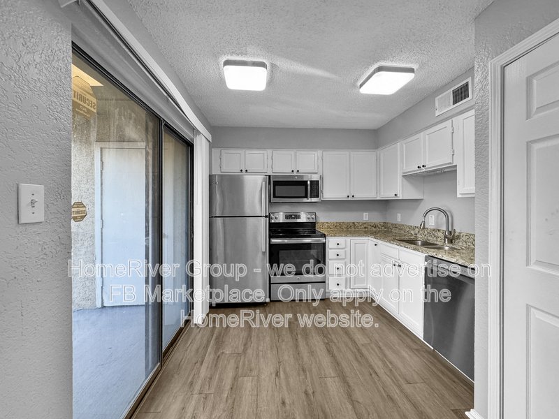 Fridge Included | Community Pool | Water &amp;amp;amp;amp;amp;amp;amp;amp;amp;amp;amp;amp;amp; G property image
