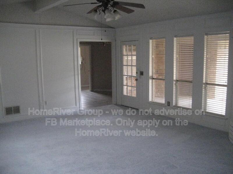 4 BR Home | Fireplace | Fenced Yard | Pet-Friendly property image