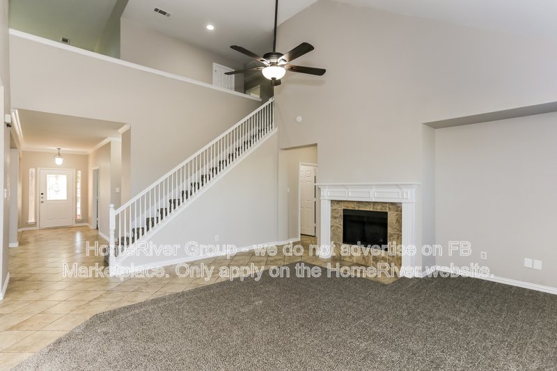 Available Now| Pets Welcome | property image