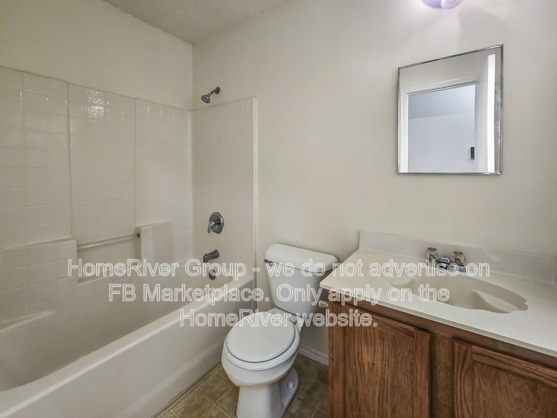 Pet-Friendly | No Carpet | Huge Fenced Backyard. property image