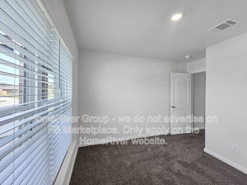 Available Now | Pet Friendly |  Fenced Yard |  Fridge Included property image