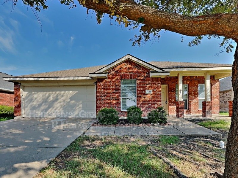 4 BR Home | Fireplace | Fenced Yard property image