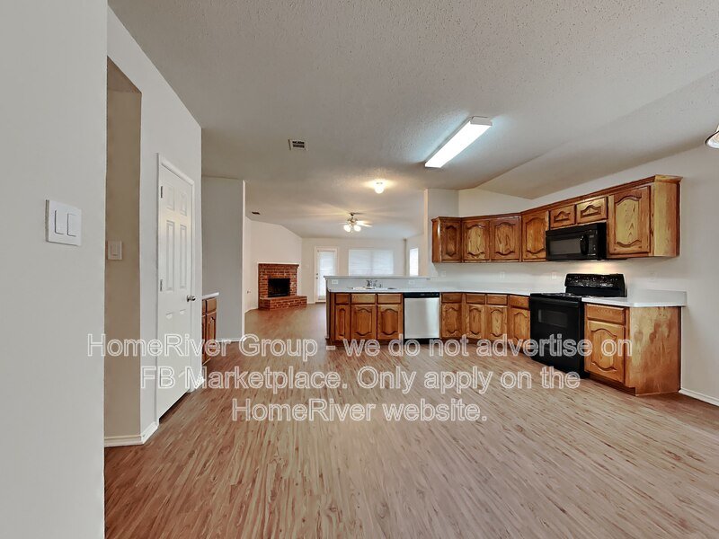 4 BR Home | Fireplace | Fenced Yard property image