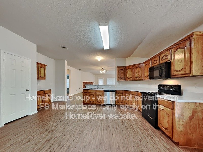 4 BR Home | Fireplace | Fenced Yard property image
