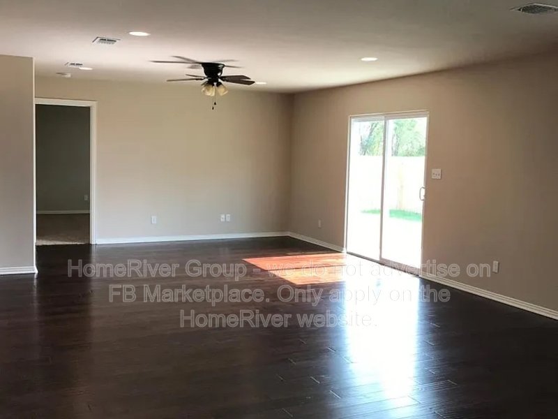 Fur Babies Welcome - Solid Surface Flooring - SS Appliances property image