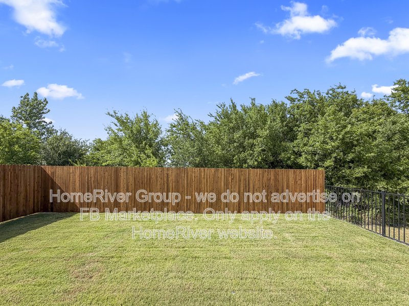 Available Now | Pets Welcome property image