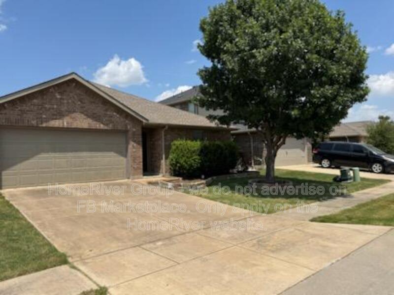 SS Appliances | Pergola | Fire Pit | Frisco ISD property image
