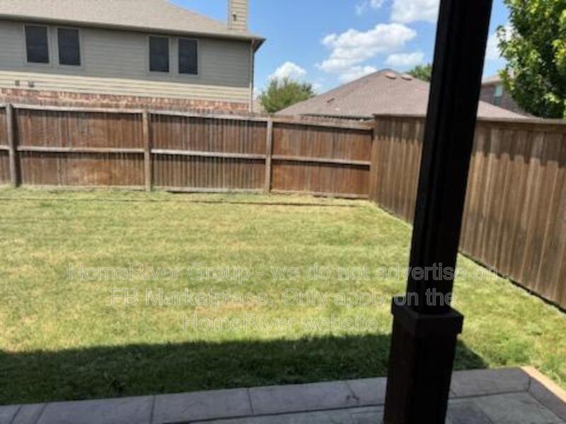 SS Appliances | Pergola | Fire Pit | Frisco ISD property image
