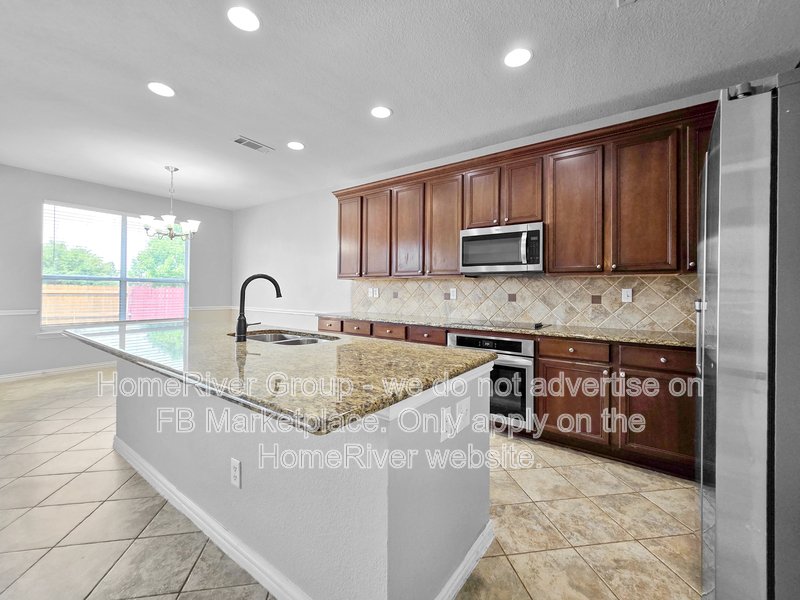 Available Now | Pets Welcome | Cozy Fireplace property image