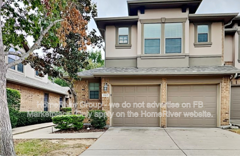 Great Location! Private fenced yard 2 Community Pools & More! property image