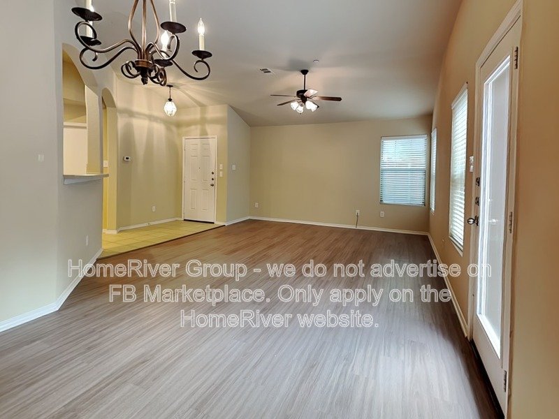 Great Location! Private fenced yard 2 Community Pools & More! property image