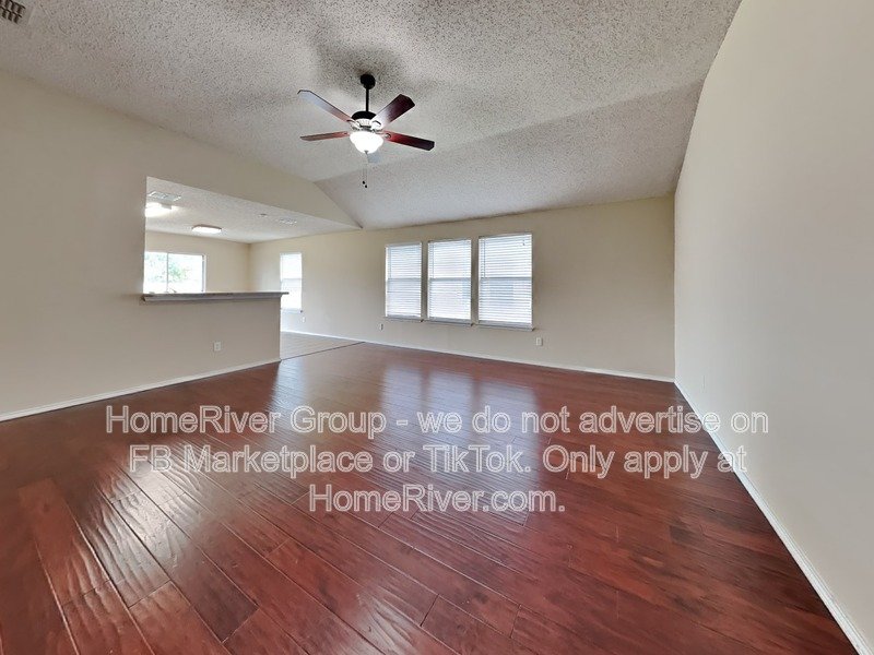 Beautiful 3 Bedroom Home in Wylie w/ W/D &amp; Refrigerator included! property image