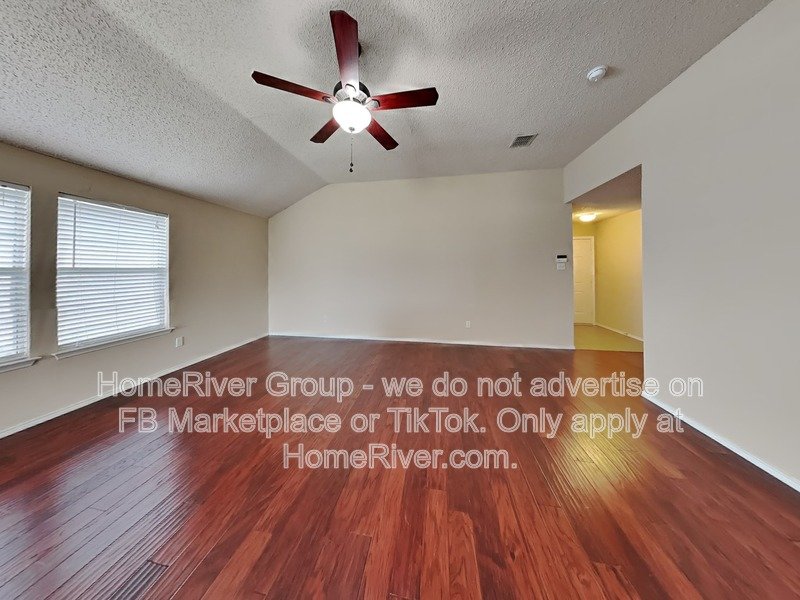 Beautiful 3 Bedroom Home in Wylie w/ W/D &amp; Refrigerator included! property image