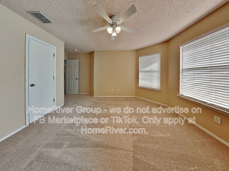 Beautiful 3 Bedroom Home in Wylie w/ W/D &amp; Refrigerator included! property image