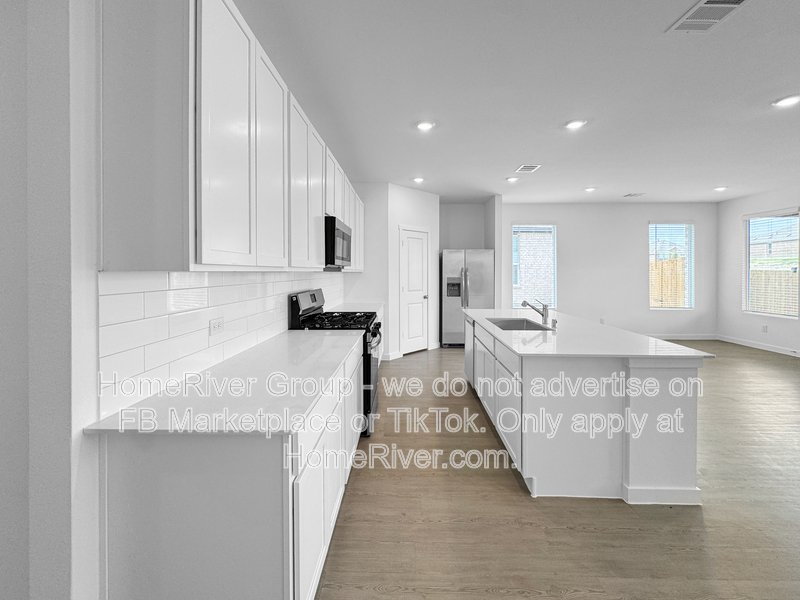 Brand-New 4-Bedroom Home with Modern Finishes property image