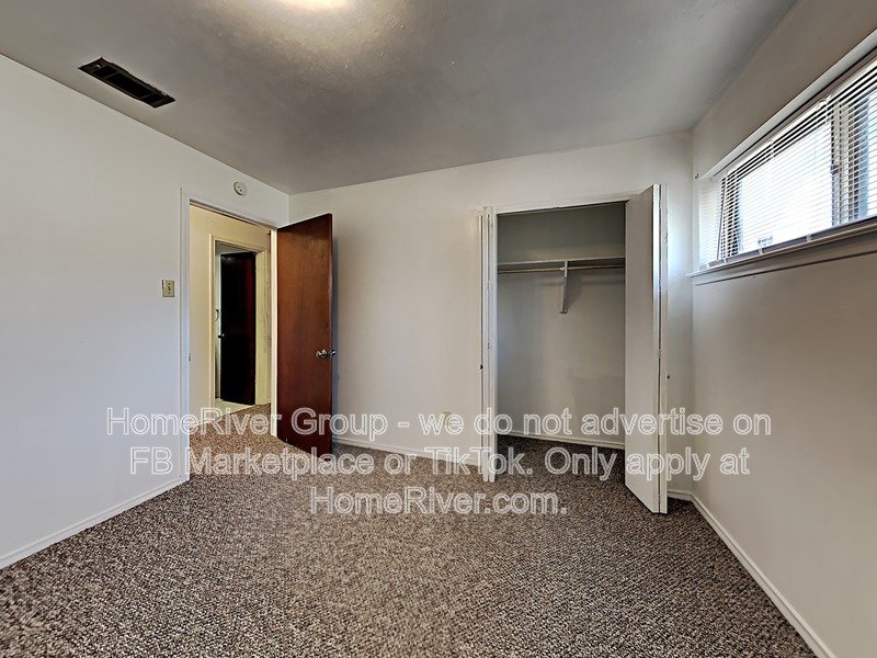 Ranch Style | High Ceilings | See through Fireplace property image