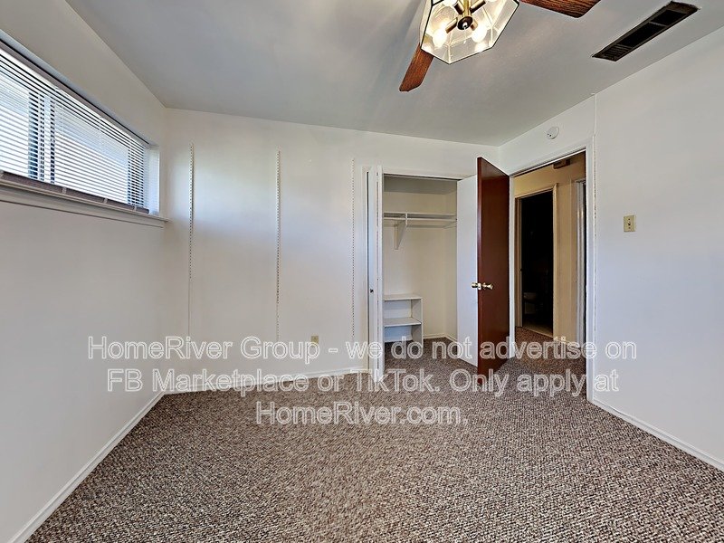 Ranch Style | High Ceilings | See through Fireplace property image
