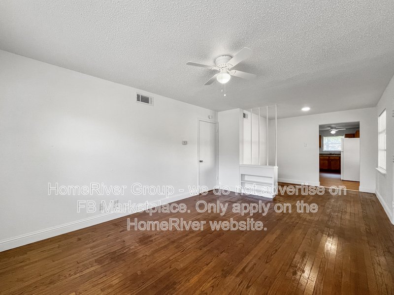 Available Now! 2820 Hillglenn Rd property image