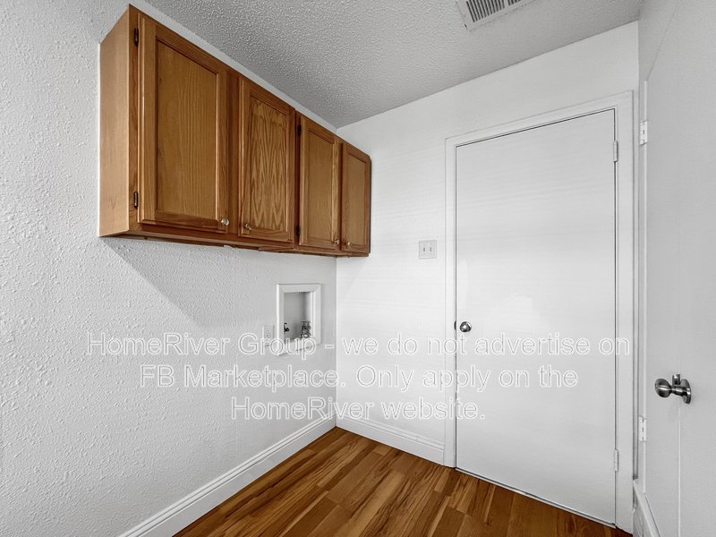 Available Now! 2820 Hillglenn Rd property image