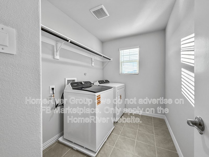 Available Now! 811 Honeydew Ln, McKinney, TX 75071 property image