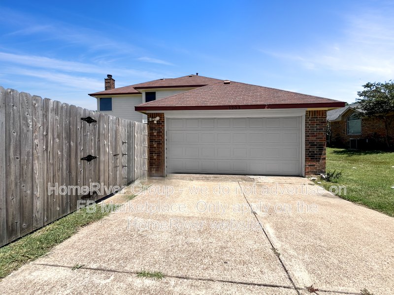 Move-in Ready! Spacious 4 BR Home | Waterford Oaks | Attached Garage property image