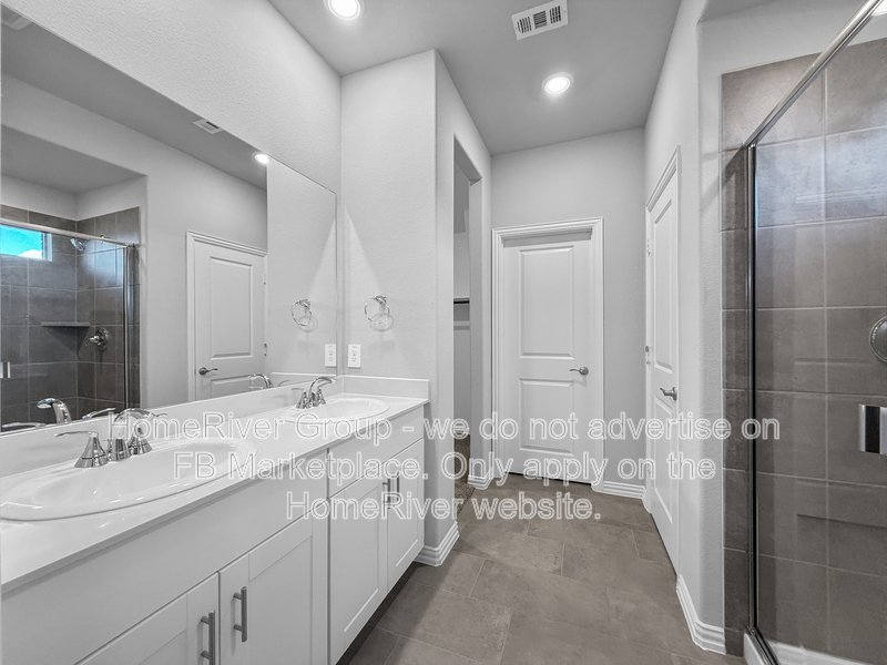 Available Now! 3905 Sandstone Dr, McKinney, TX 75071 property image