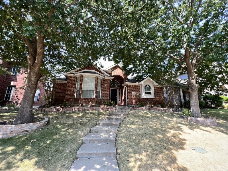 4BD | 2-Car Garage | Fridge Provided. property image