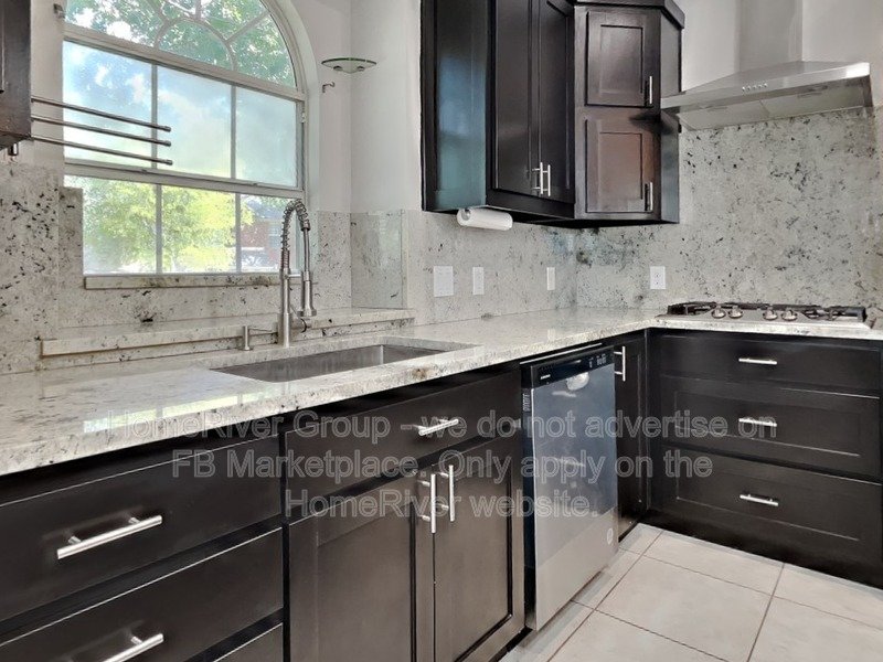 4BD | 2-Car Garage | Fridge Provided. property image