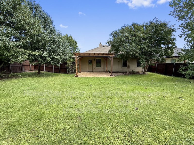 Move-in Ready! 3BR | Fenced Yard | Tile Floors | 2-Car Garage property image
