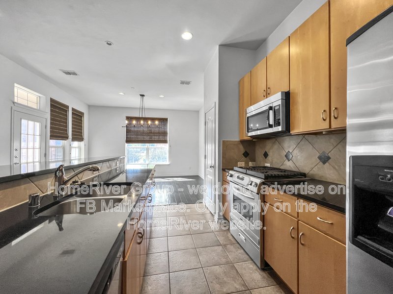 Move-in Ready! Modern 3BR Townhome | Corner Unit | Balcony! property image