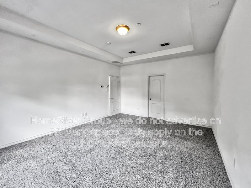 Move-in Ready! Modern 3BR Townhome | Corner Unit | Balcony! property image