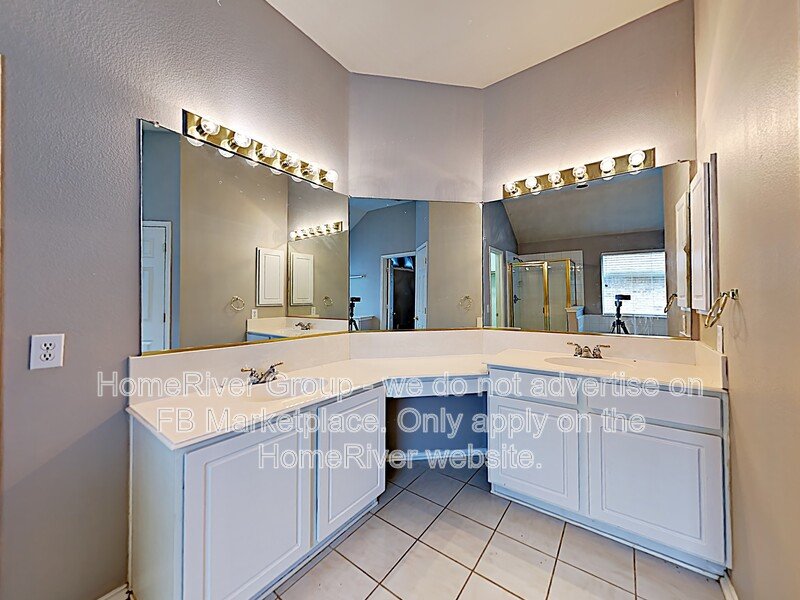 3 BR, 2 BA Home | Community Pool | Fireplace | Classic Kitchen property image