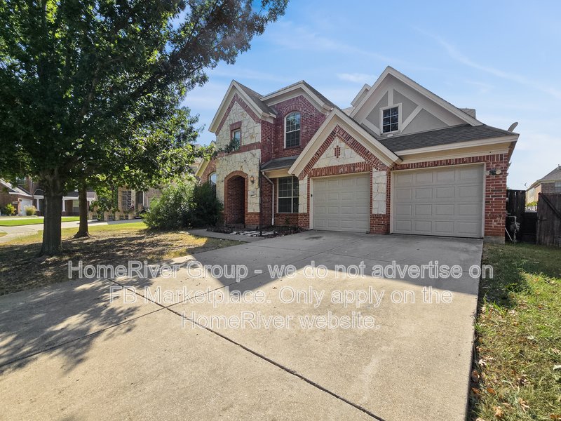 Spacious 4BR with Covered Patio | Fireplace | Refrigerator | Winding S property image