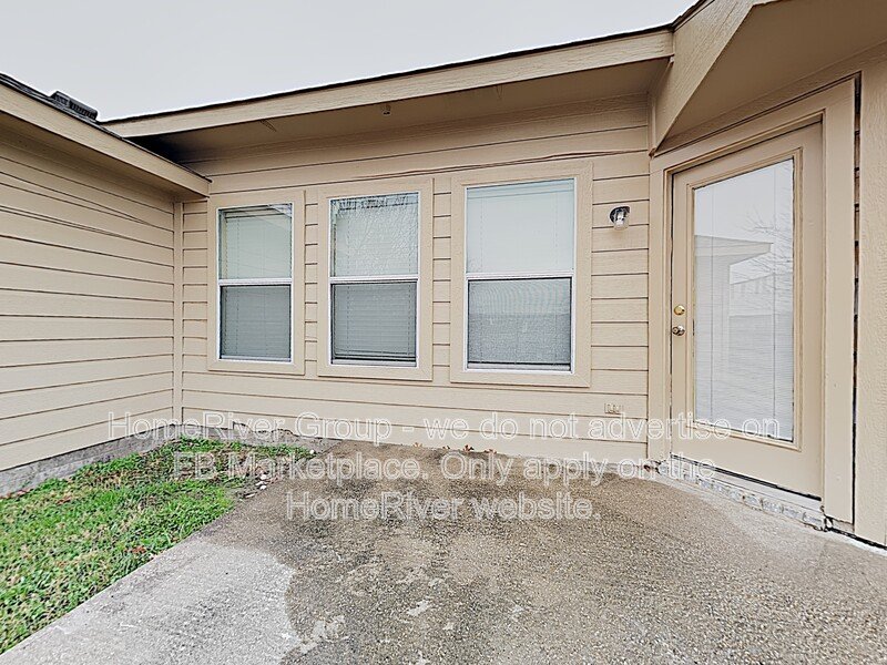 Move-in Ready! 3 BR Home | Fireplace | Fenced Yard property image