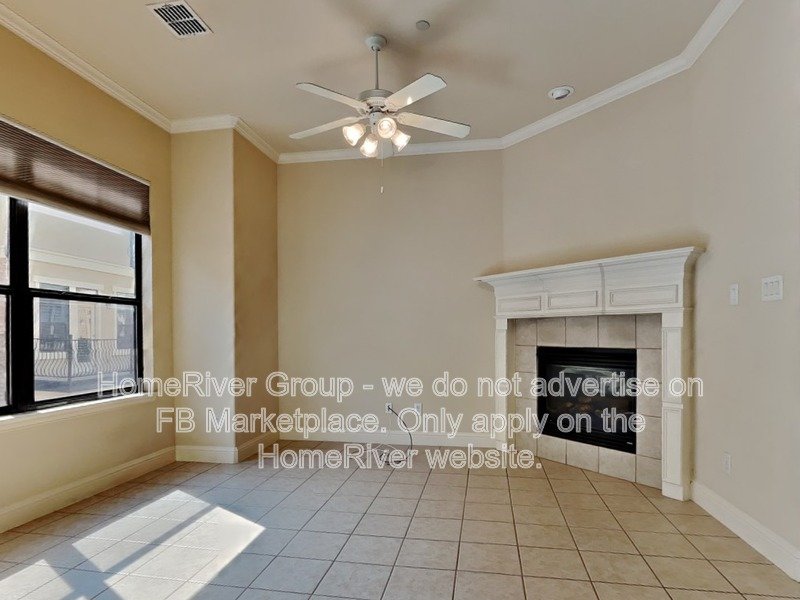 Perfect Executive Townhome at the Shops of Legacy property image