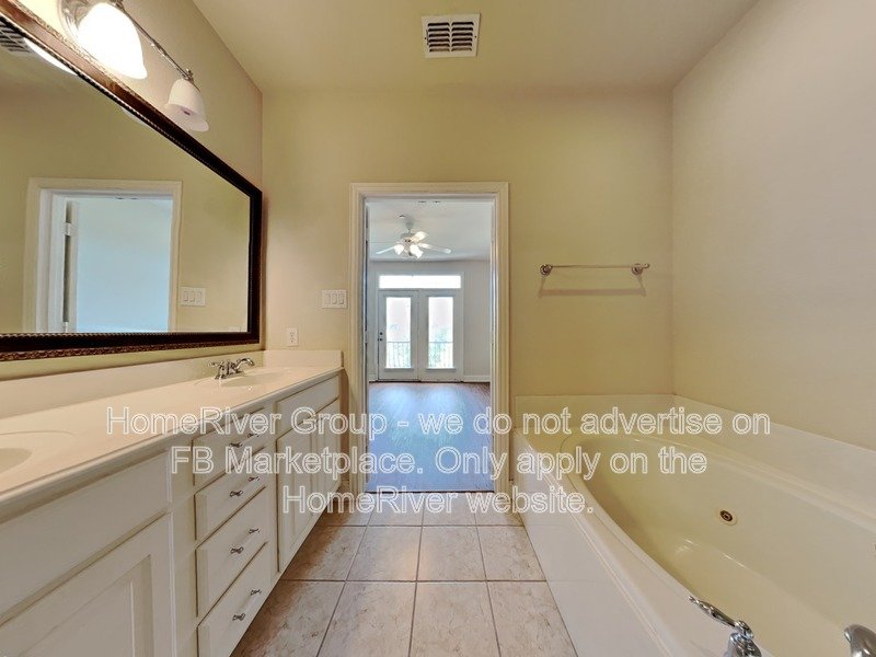 Perfect Executive Townhome at the Shops of Legacy property image