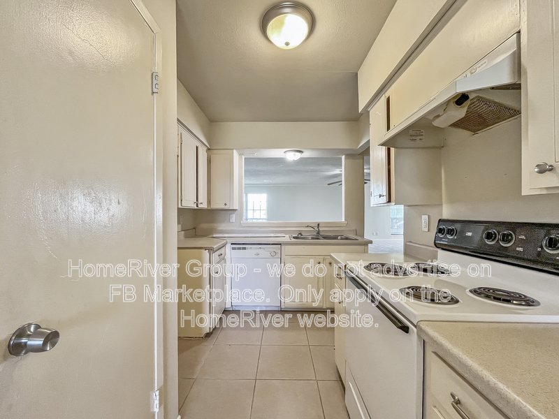 Pet-Friendly 3BR with Fenced Yard | Tile Floors | Internet Available. property image