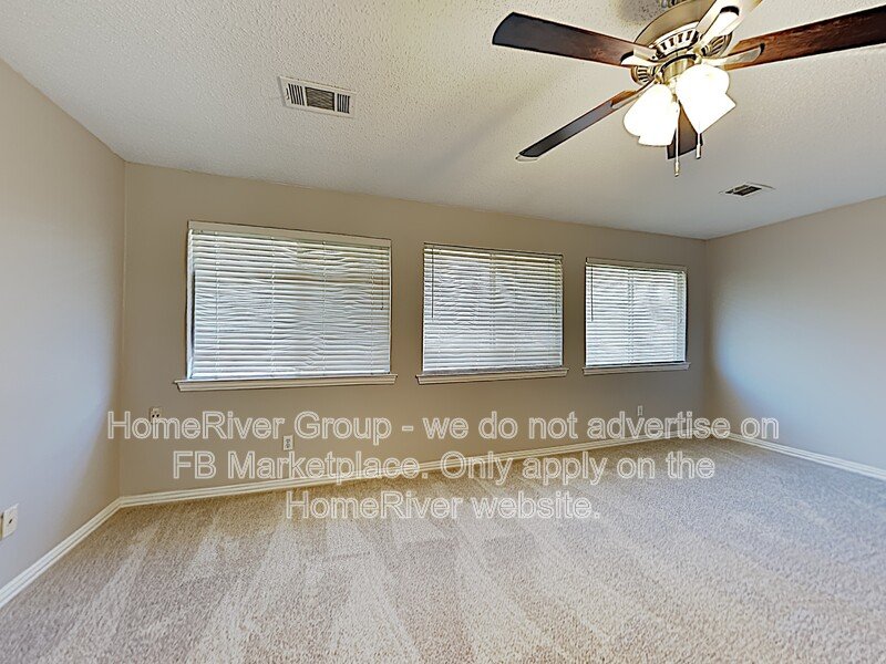 Garage Parking | In-Unit Laundry | 3BR Home | Fridge Included. property image