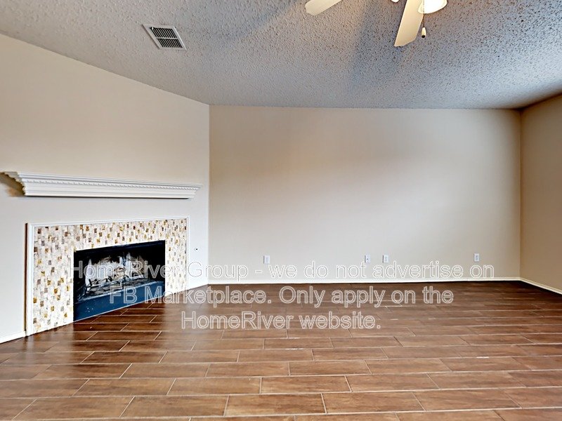 5 BR Home | Fireplace | Chef&amp;amp;amp;amp;amp;amp;amp;#39;s Kitchen | Fenced Yard w/ Shed property image