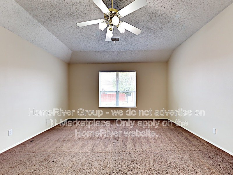 5 BR Home | Fireplace | Chef&amp;amp;amp;amp;amp;amp;amp;#39;s Kitchen | Fenced Yard w/ Shed property image