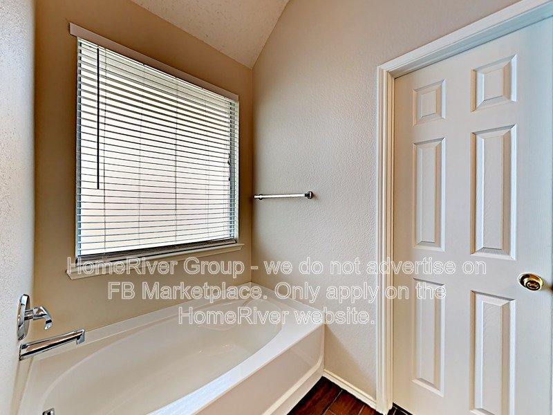 5 BR Home | Fireplace | Chef&amp;amp;amp;amp;amp;amp;amp;#39;s Kitchen | Fenced Yard w/ Shed property image