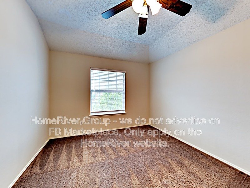 5 BR Home | Fireplace | Chef&amp;amp;amp;amp;amp;amp;amp;#39;s Kitchen | Fenced Yard w/ Shed property image