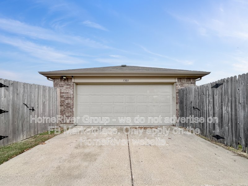 Available Now! 1303 Ransom Dr property image