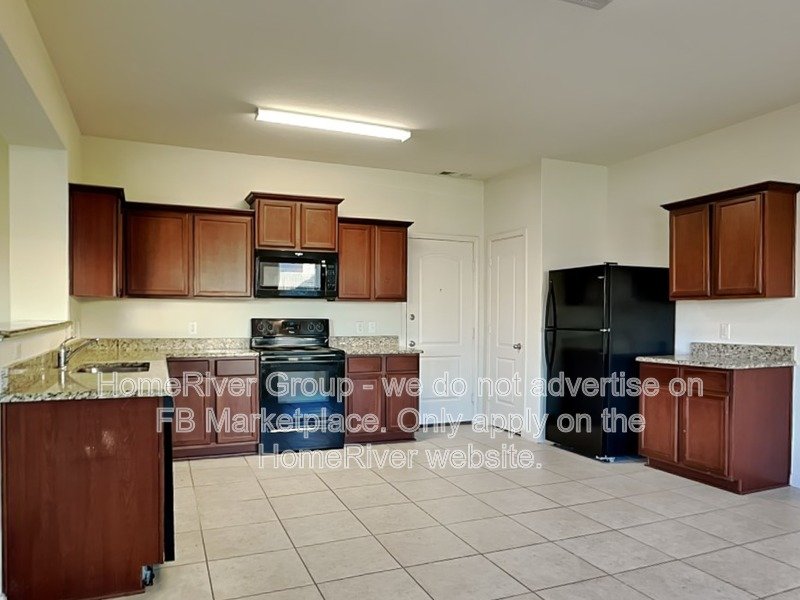 Pet-Friendly 3BR with Fenced Yard | Carpet | Garage. property image
