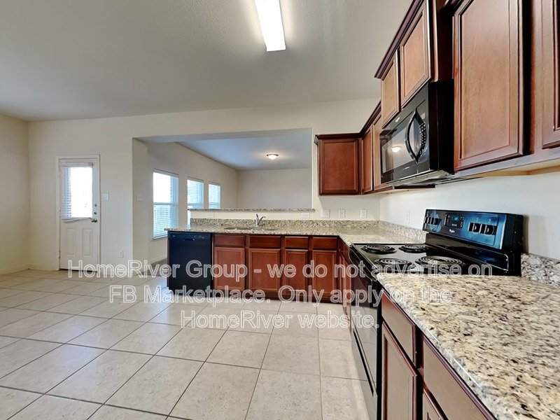 Pet-Friendly 3BR with Fenced Yard | Carpet | Garage. property image